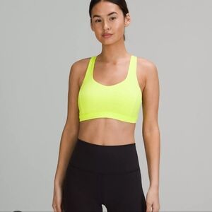 Lululemon Free to be serene bra size 4